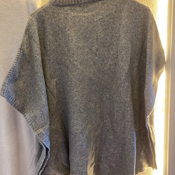 Brand New Ann Taylor Loft Grey Poncho Sweater - Medium/Large Size - Picture 3 of 3